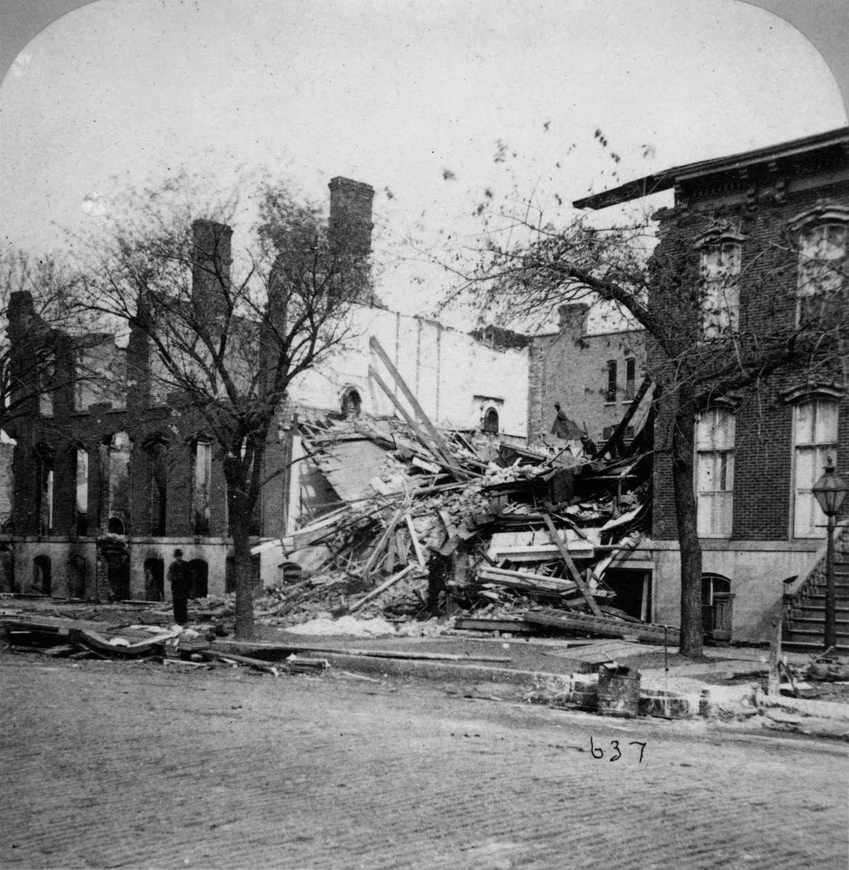 Sydlige grænse for Chicago-branden i 1871, 1871 af American Photographer