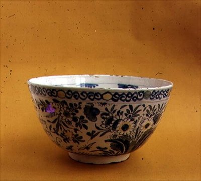 Delfter bowle til minde om freden i Ryswick, 1697 (lertøj) af Dutch School