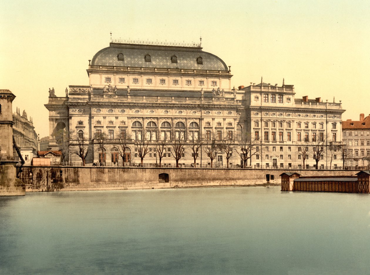 Nationalteatret i Prag, udg. ca. 1890 - 1900 (kromolitografi) af English Photographer