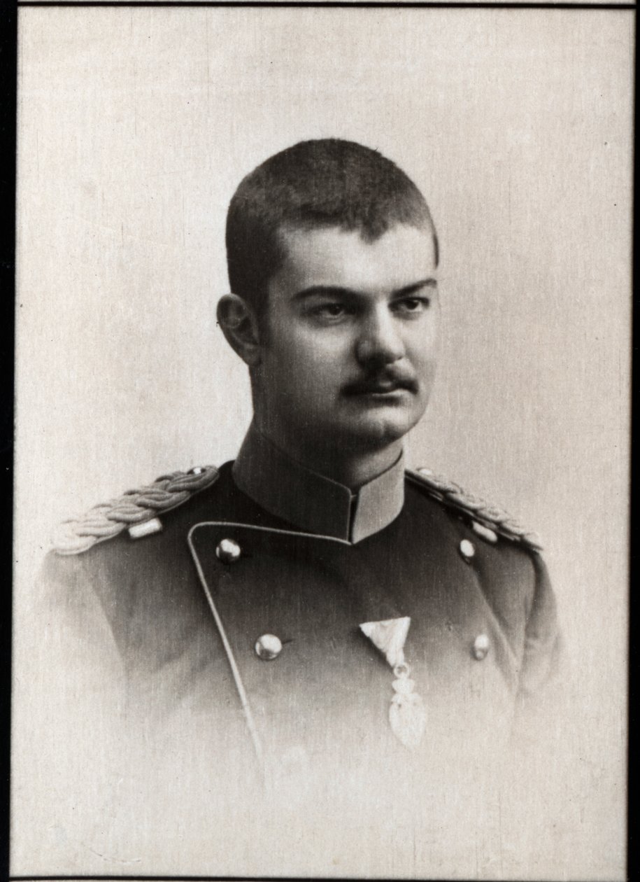 Portræt af Alexander I Obrenovic af Serbien (1876-1903), konge af Serbien. af French Photographer