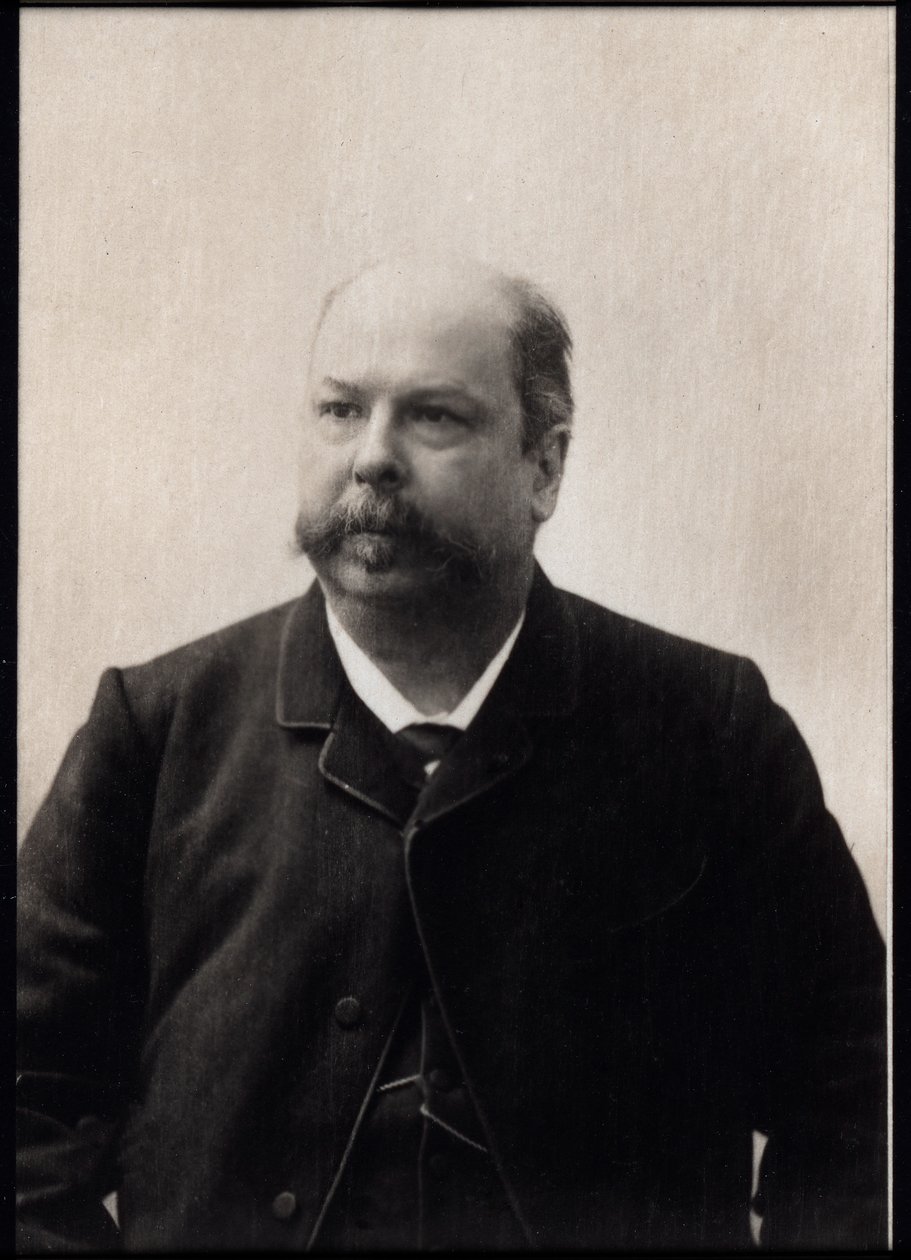 Portræt af Henri (Henry) Meilhac (1831-1897), fransk dramatiker og opera-librettist. af French Photographer