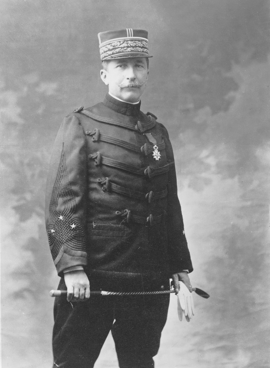 Portræt af Georges Picquart i uniform af A. Bert