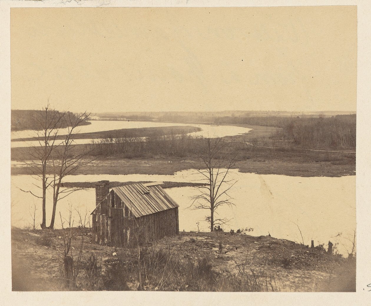 [Hus på flodbredden] af A.J. Russell