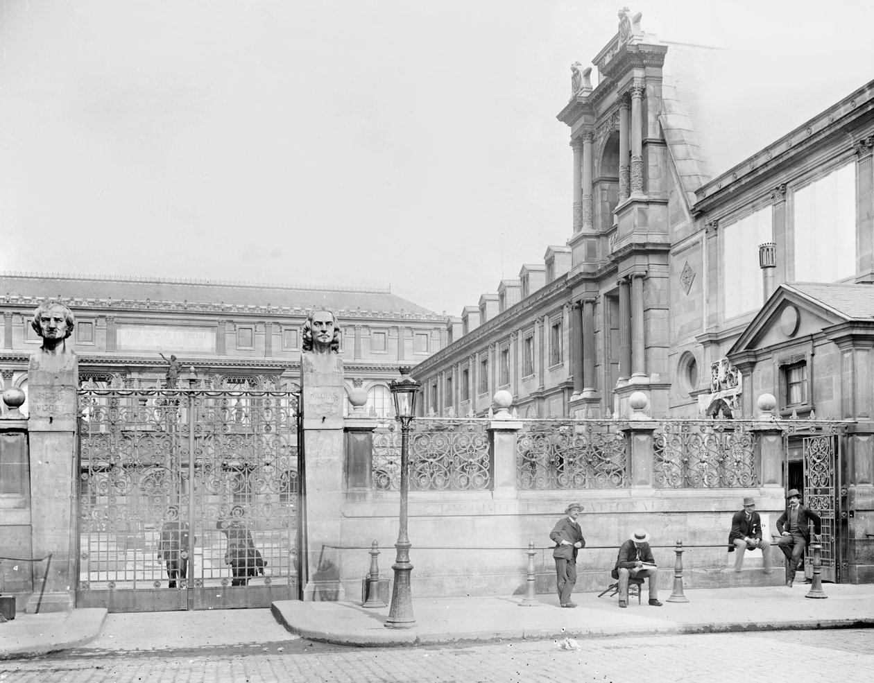 National Superior School of Fine Arts, Rue Bonaparte, Paris, ca. 1890-1900 af Adolphe Giraudon