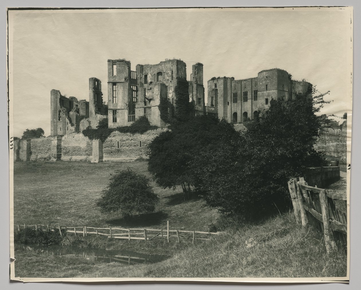 Kenilworth Castle, Warwickshire, England af Adolphe Braun