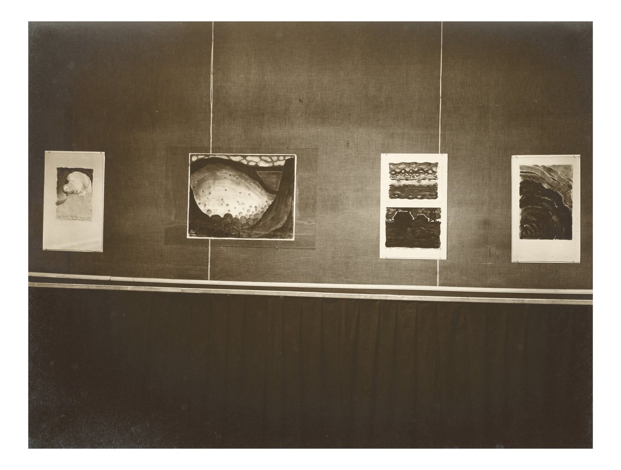 Main Room - Væg til højre af Alfred Stieglitz