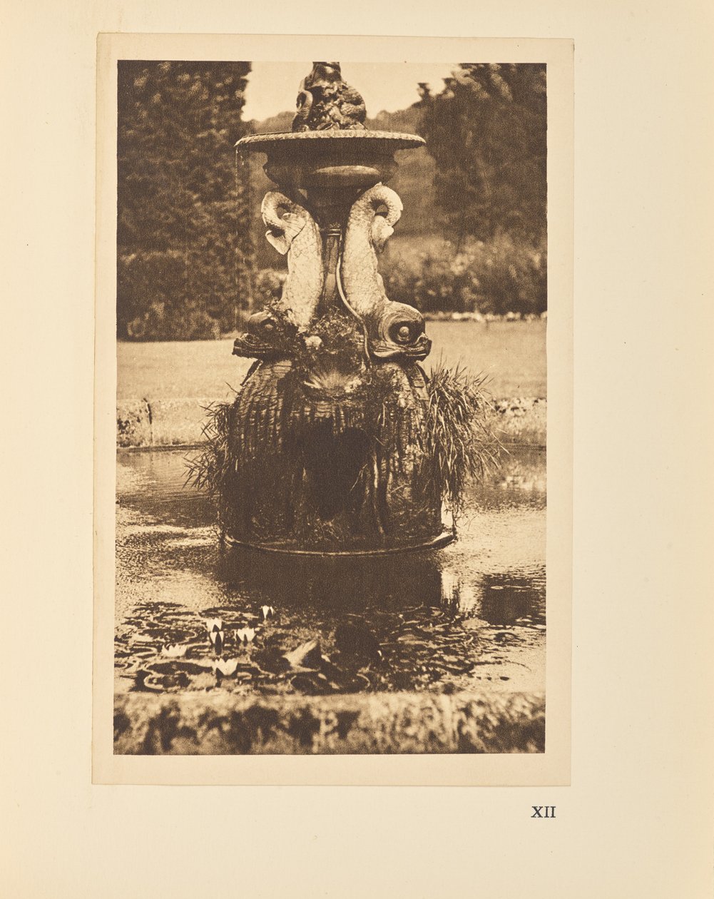 Delfin-fontænen af Alvin Langdon Coburn