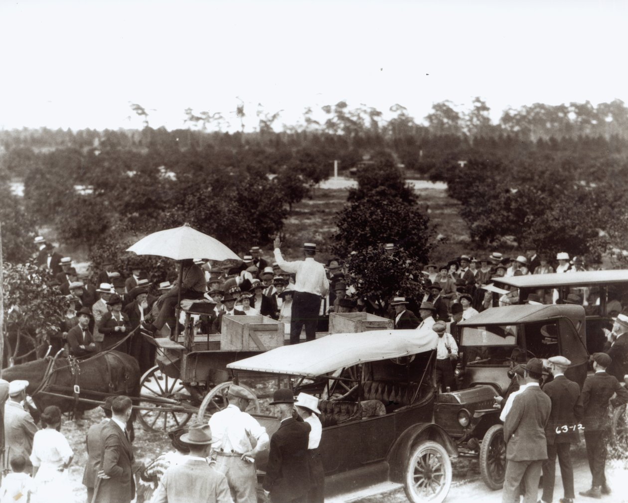 Sælger jord i Coral Gables, 13. december 1920 af American Photographer