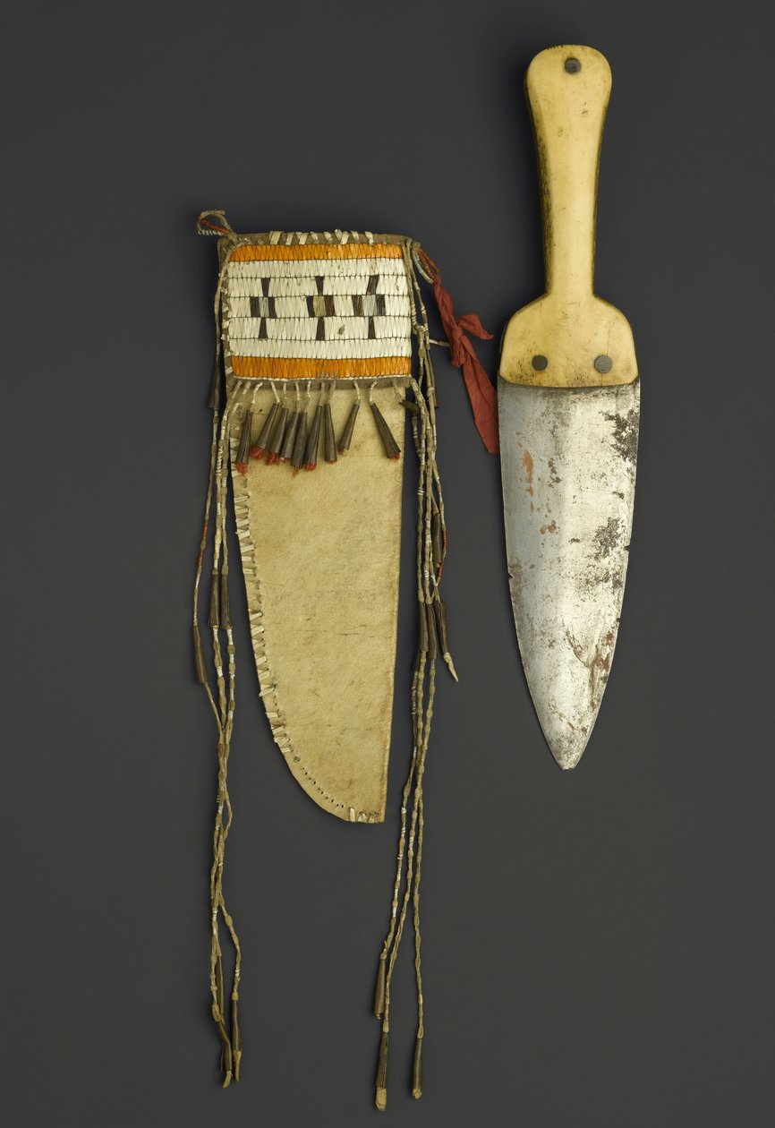 Skalperende kniv og skede, Eastern Sioux, fra Fort Snelling, Minnesota af American School