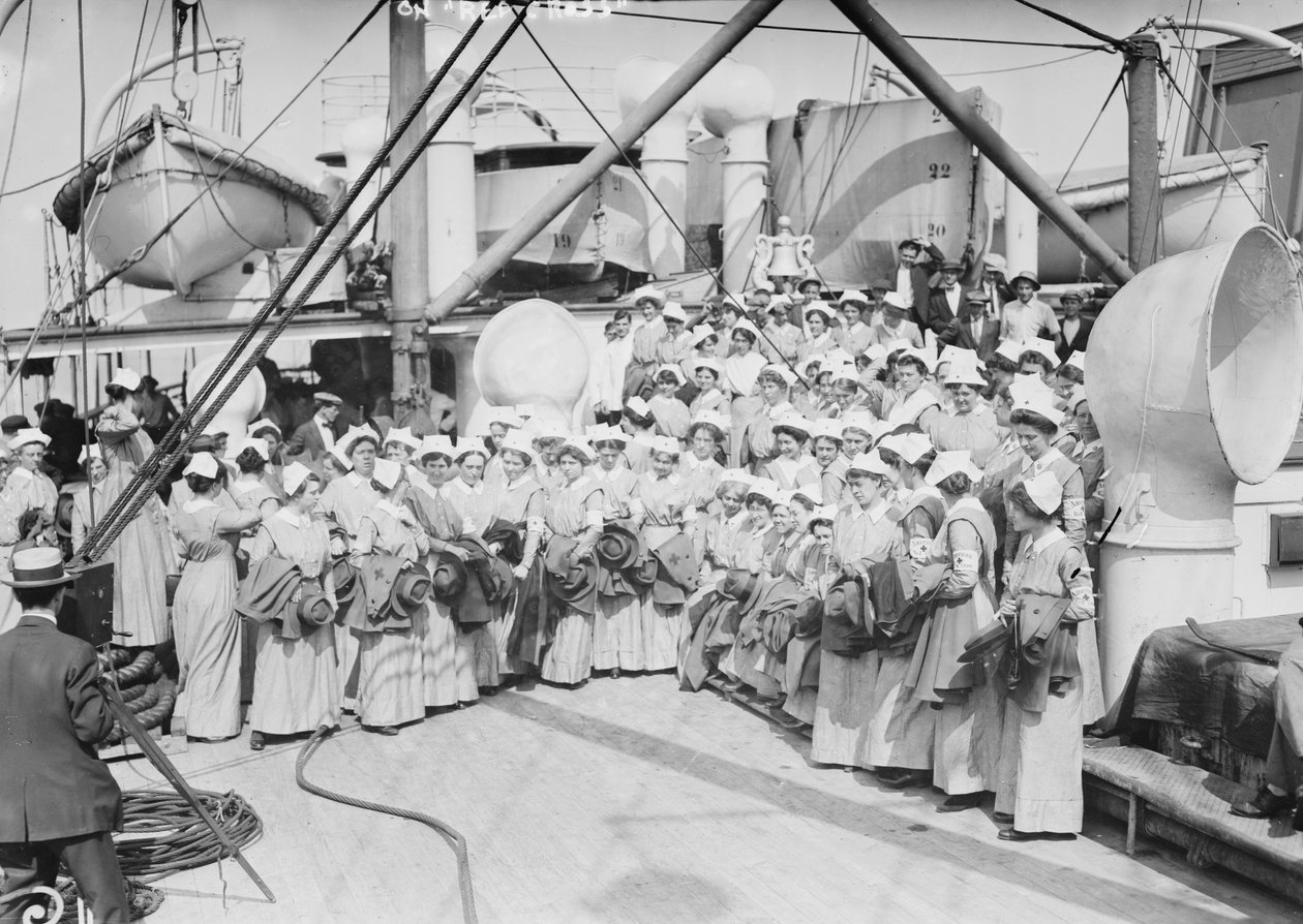 På Røde Kors, 1914 af American Photographer