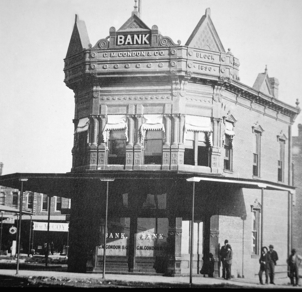 The Condon Bank, Coffeyville, Kansas af American Photographer