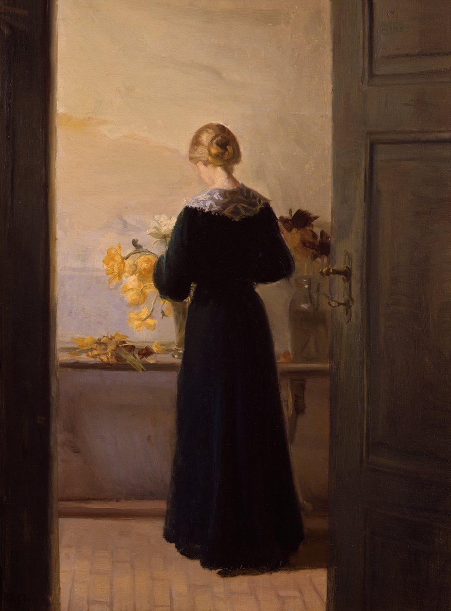 Pige arrangerer blomster af Anna Kirstine Ancher