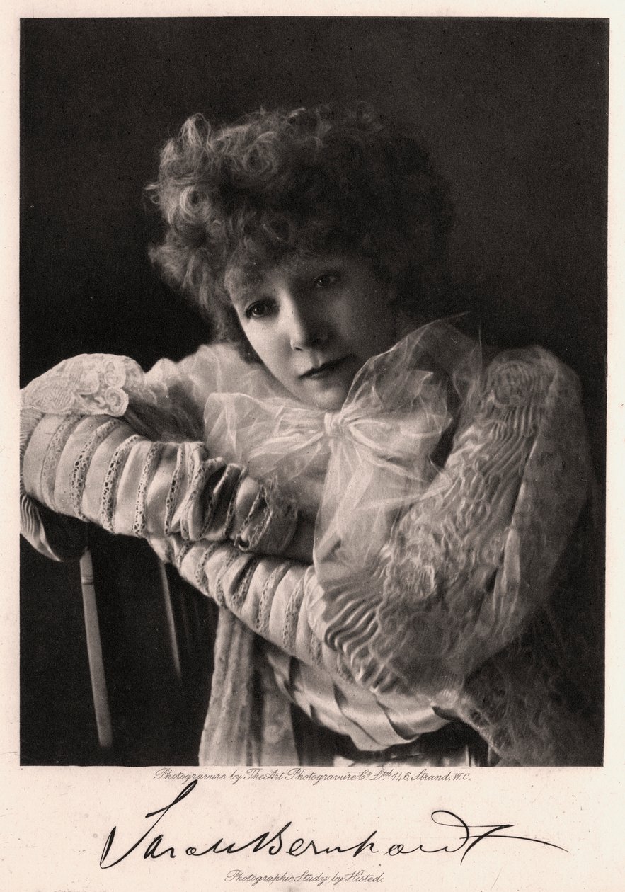Sarah Bernhardt, fransk skuespillerinde, 1901. af Art Photogravure Co