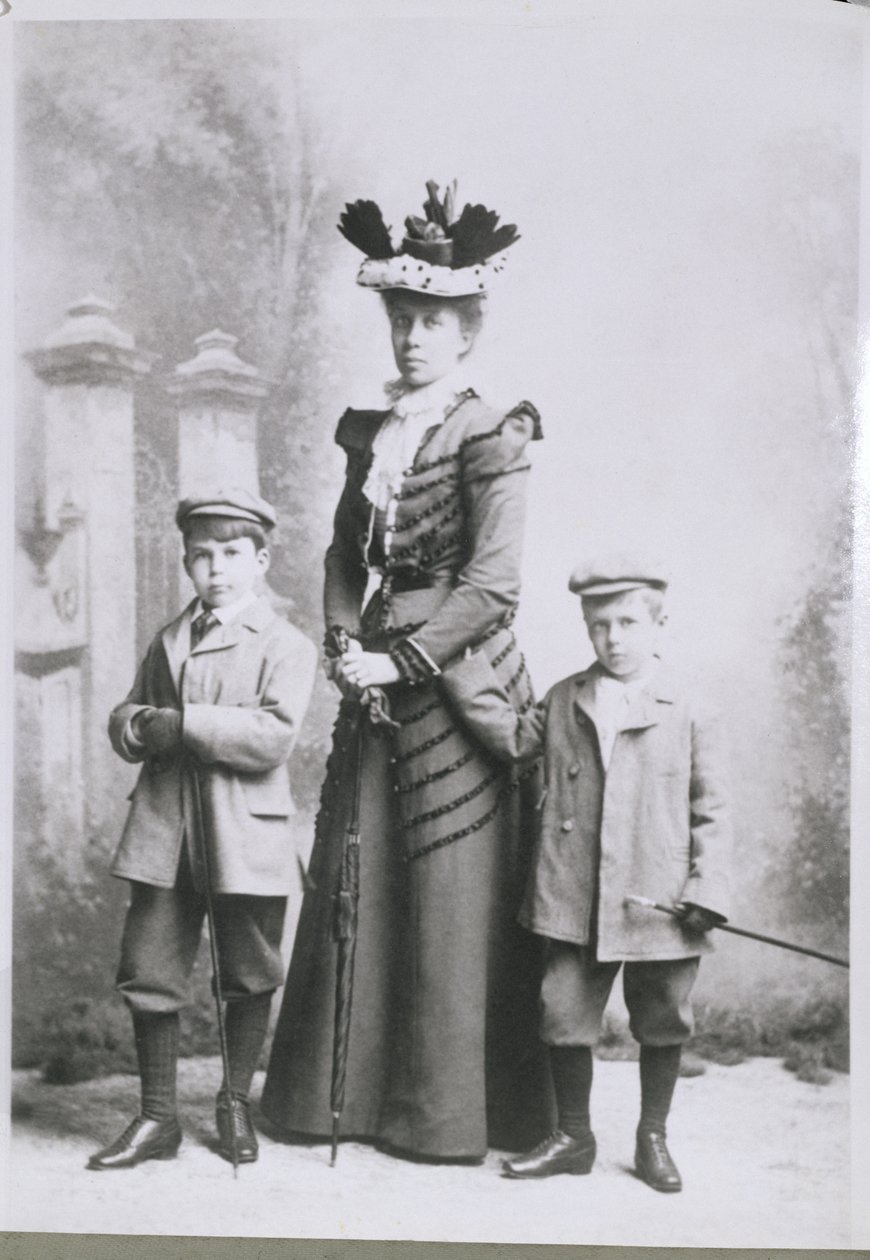 William Lawrence Bragg (1890-1971) med sin mor og bror i Adelaide, ca. 1895 af Australian Photographer