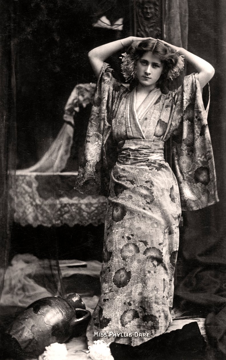 Phyllis Dare 1890-1975, engelsk skuespillerinde, 1906. af Bassano Studio