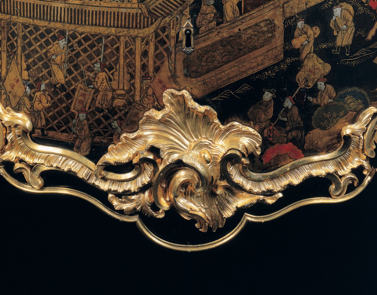 En Louis XV-kommode af Bernard van Risenburgh II