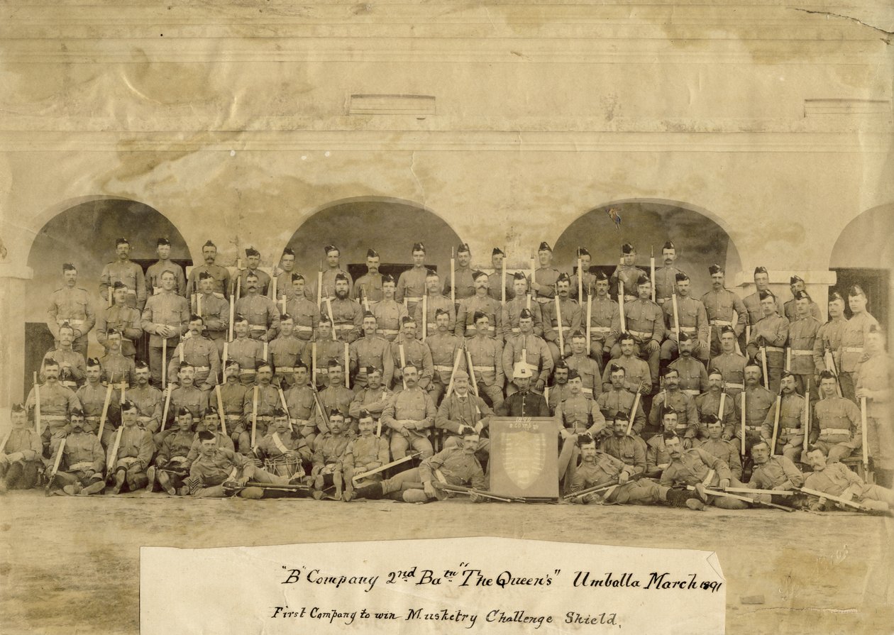 B-kompagni, 2. bataljon The Queens, Umballa, 1891 (sepia-foto) af British Photographer