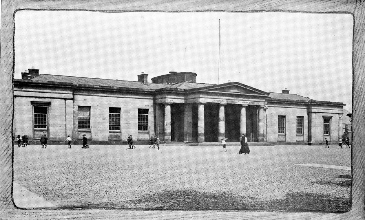 Edinburgh Academy, Henderson Row, Edinburgh af British Photographer