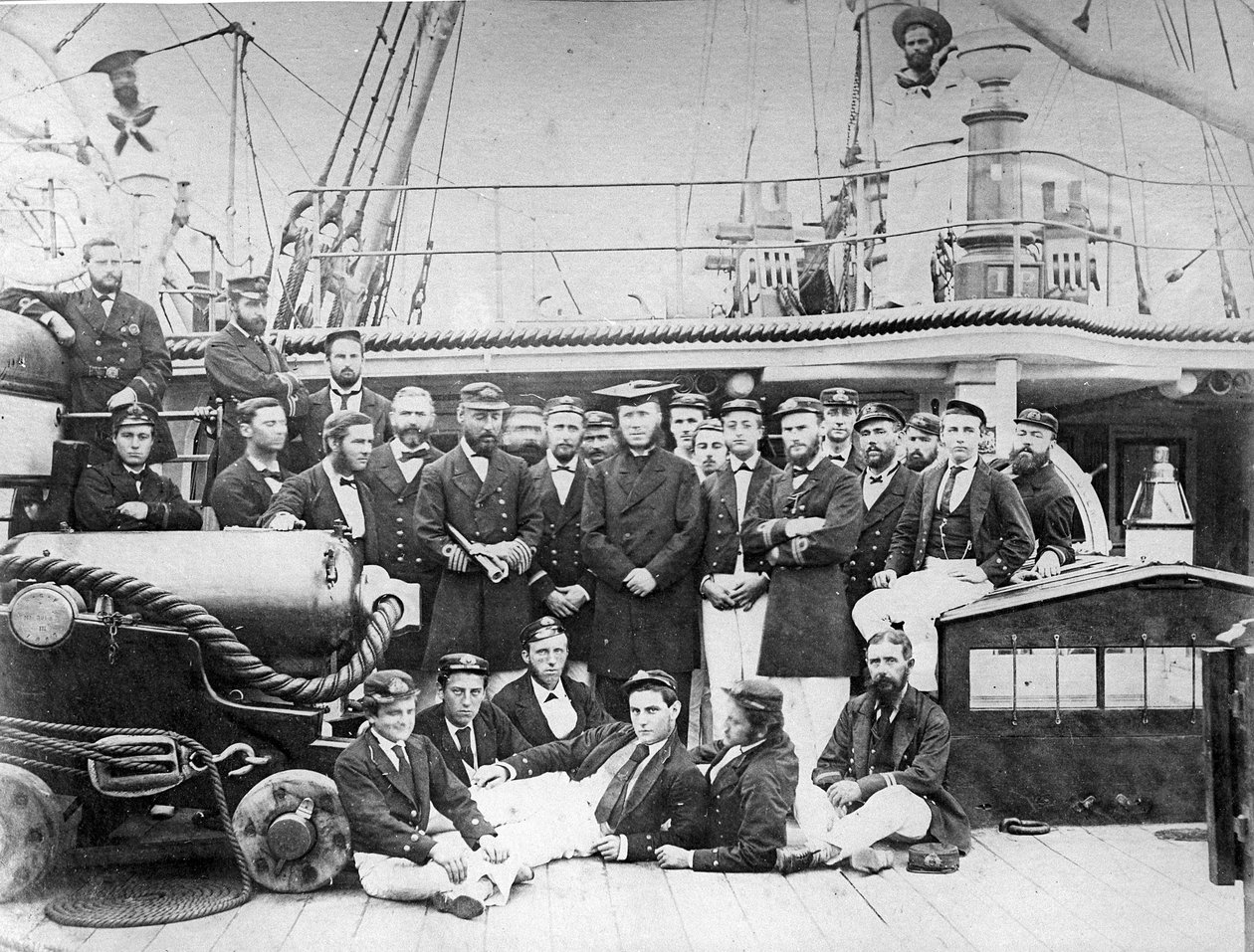 Officerer om bord på HMS Eclipse, ca. 1888 af British Photographer