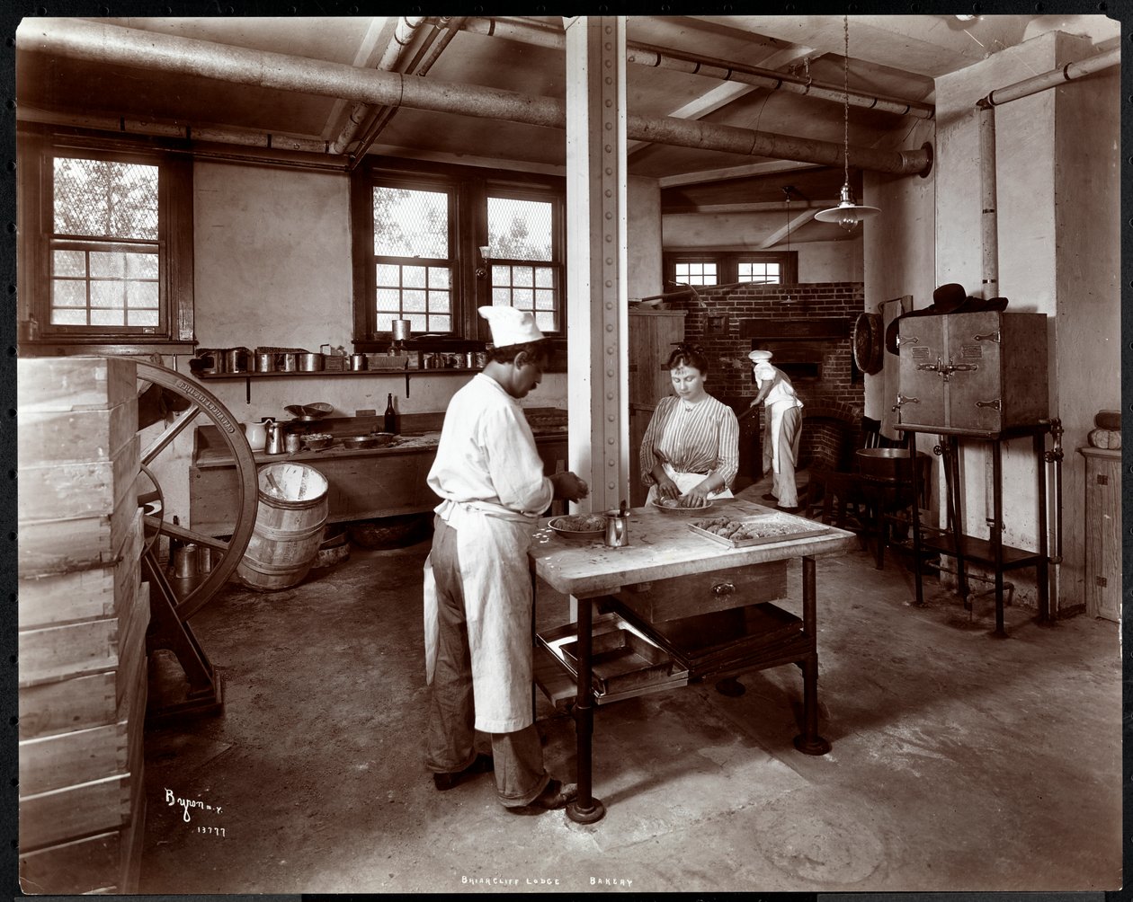 Briarcliff Lodge Bakery, 1902 (sølvgelatineprint) af Byron Company