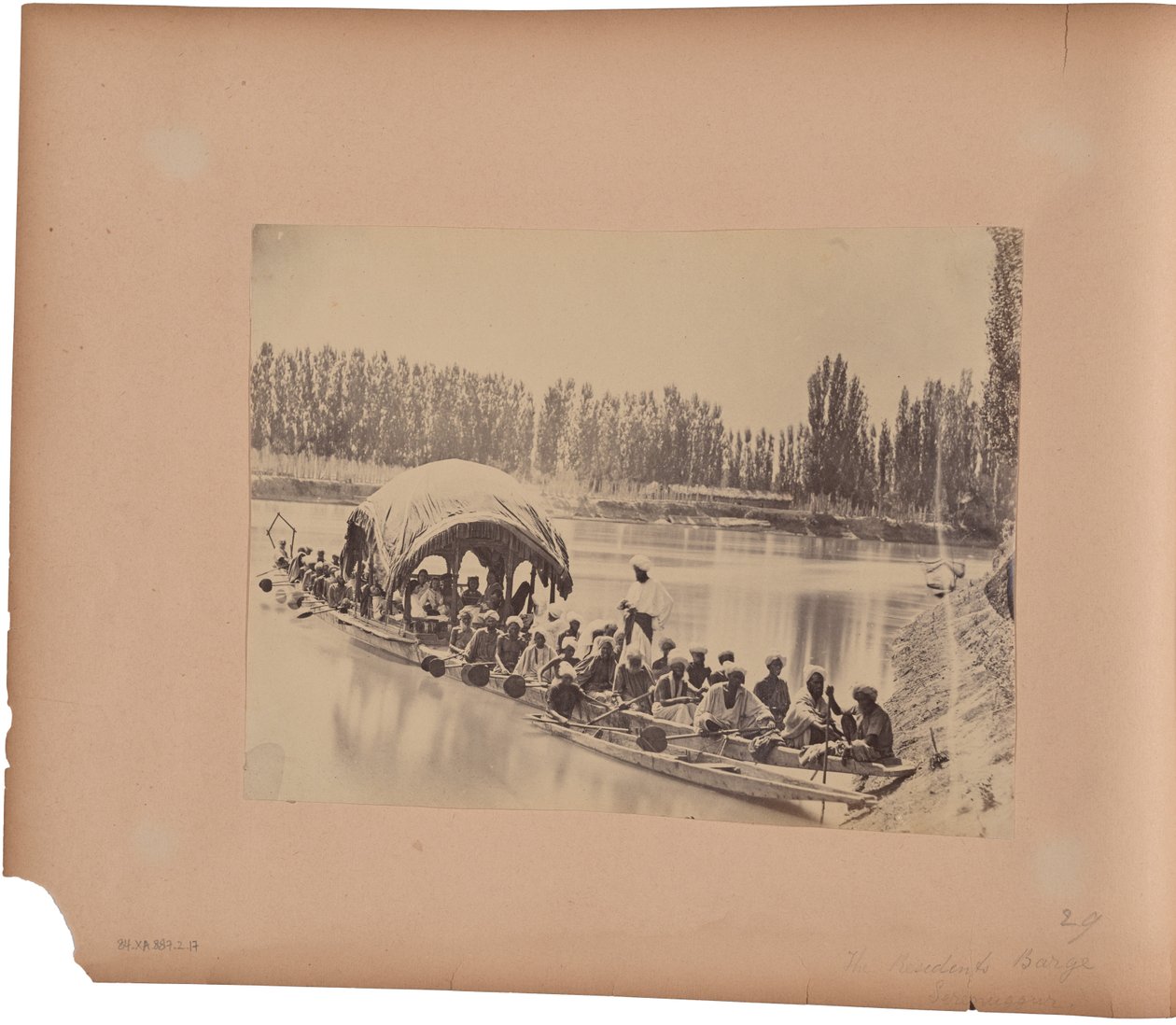 Beboerens pram - Srinugur af Capt. Melville Clarke