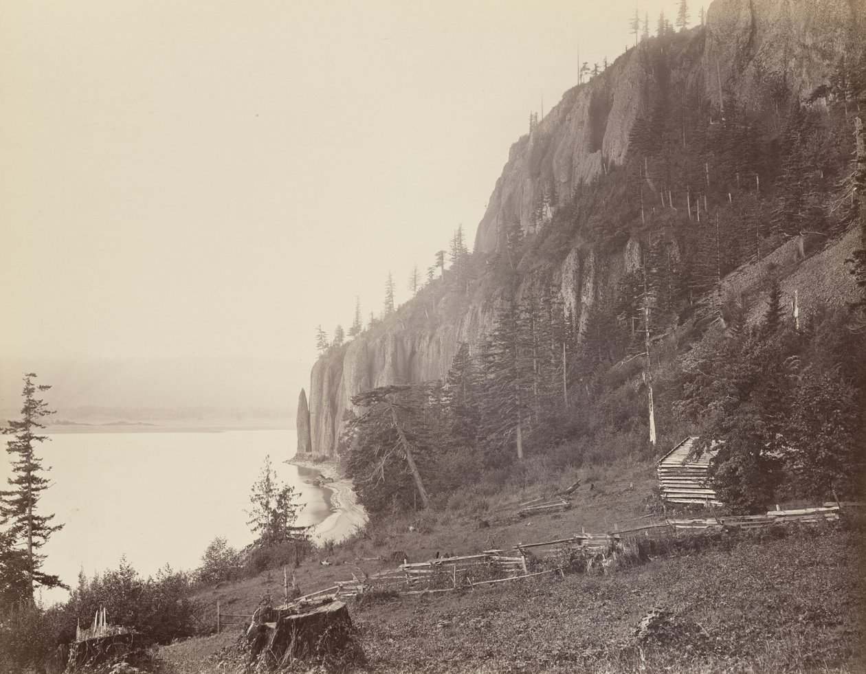 Kap Horn, Columbia-floden, 1867 (foto) af Carleton Emmons Watkins