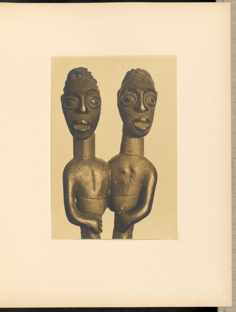 [Afrikansk træskulptur] af Charles Sheeler