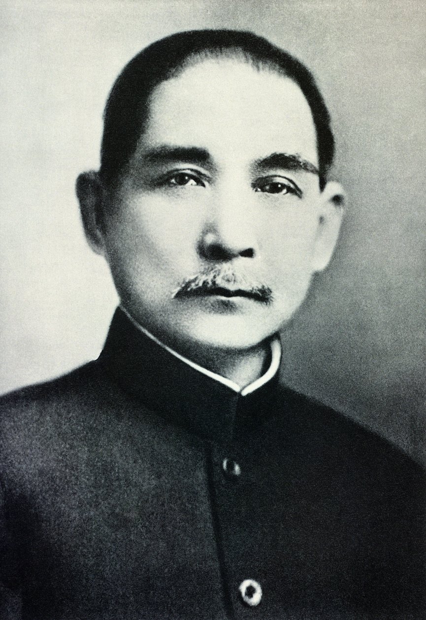 Portræt af Dr. Sun Yat-Sen (1866-1925) af Chinese Photographer