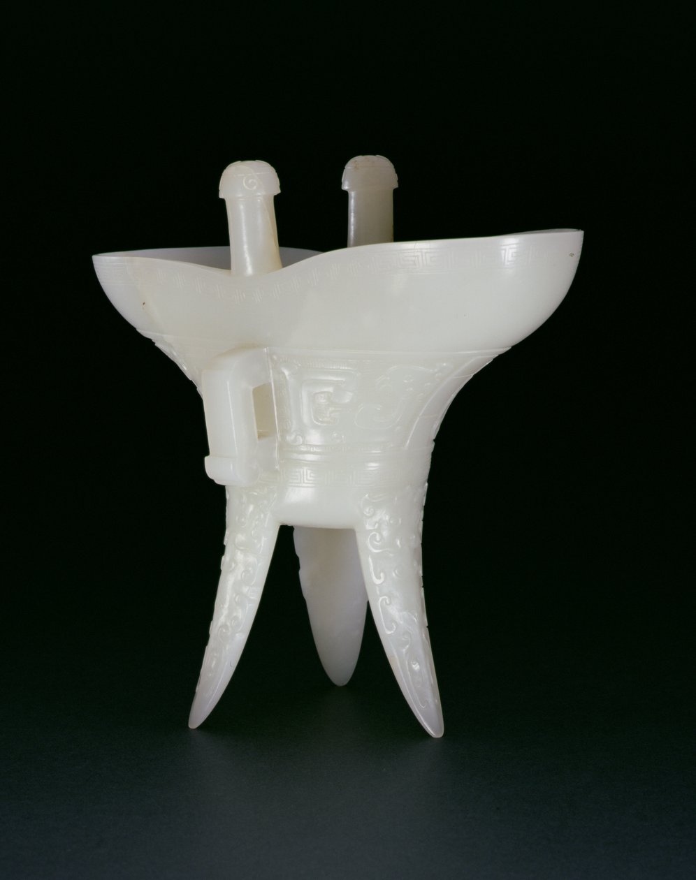 Imperial Libation Vessel, Qianlong Period (1736-95) (jade) (se også 241122) af Chinese School
