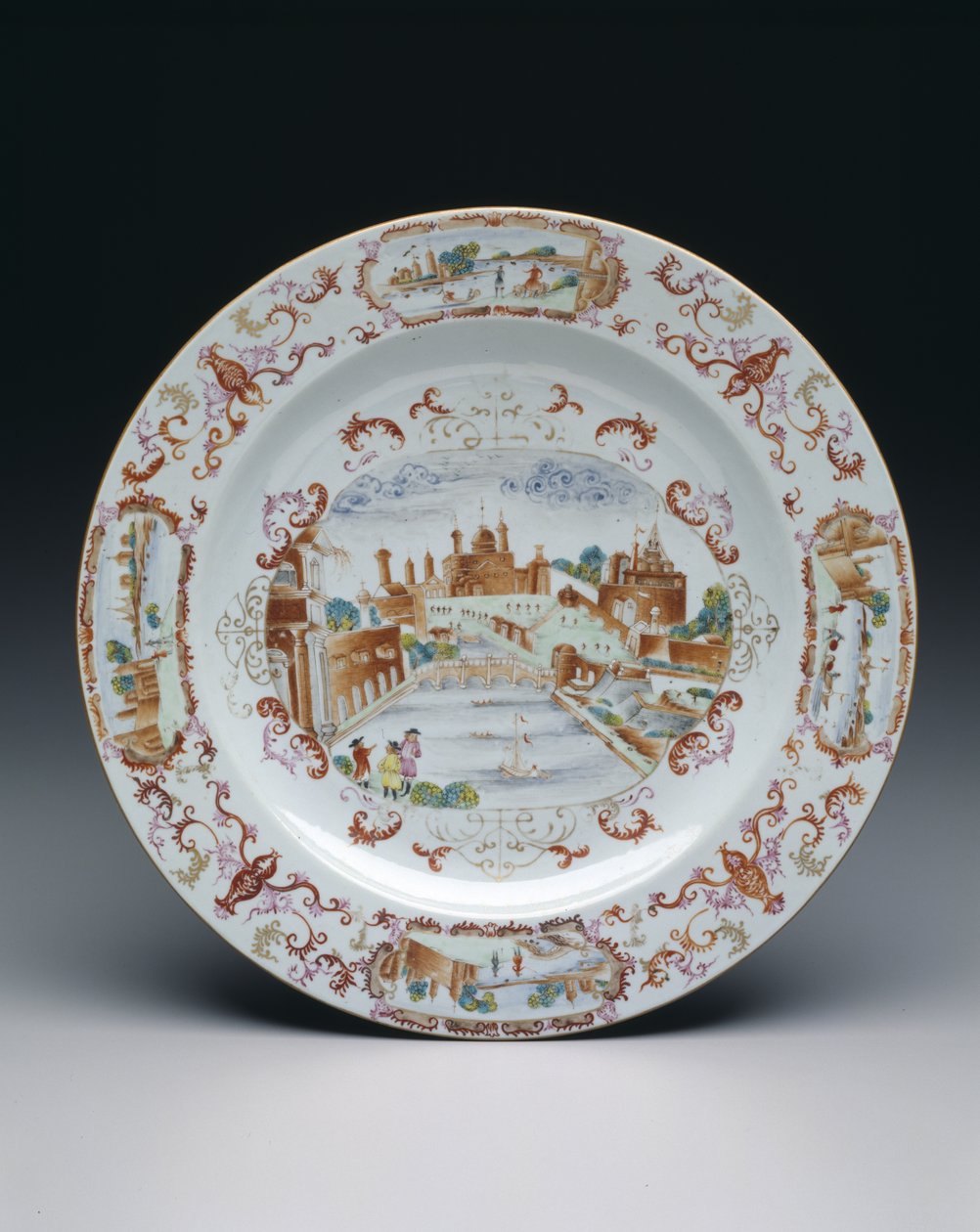 Charger, c.1740-50dani af Chinese School