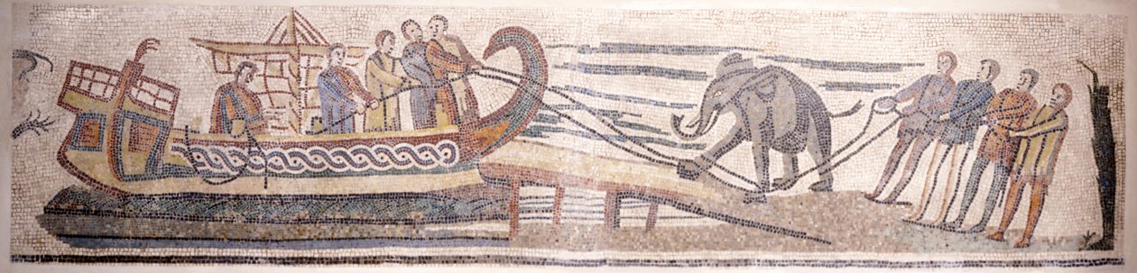 Bording af en elefant på et skib af Classical Antiquities