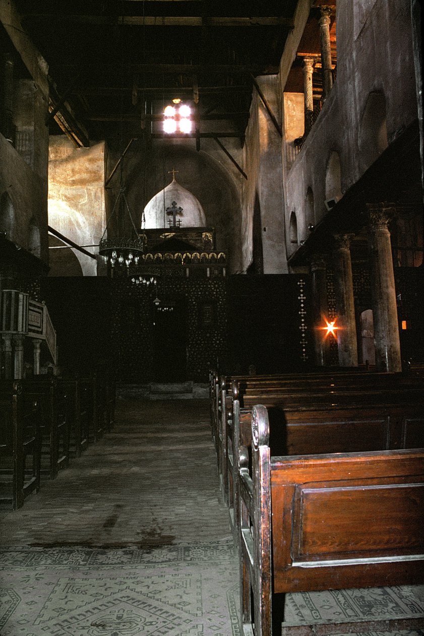 Udsigt over det indre af kirken af de hellige Sergius og Bacchus (Abu Serga) af Coptic