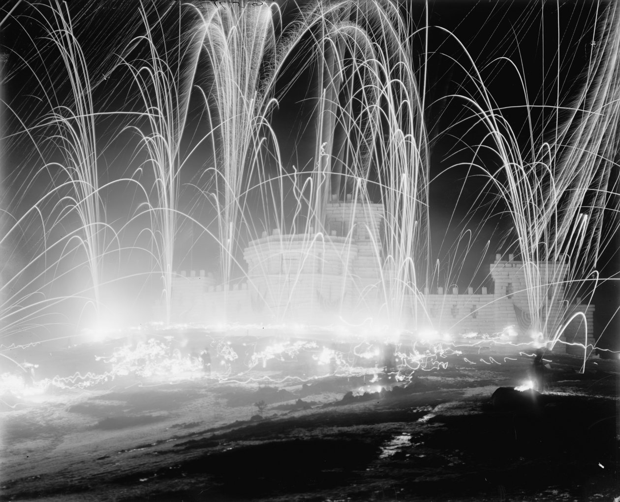 Midvinterkarneval, stormende fæstningen, Upper Saranac Lake, N.Y., 1909 af Detroit Publishing Co.