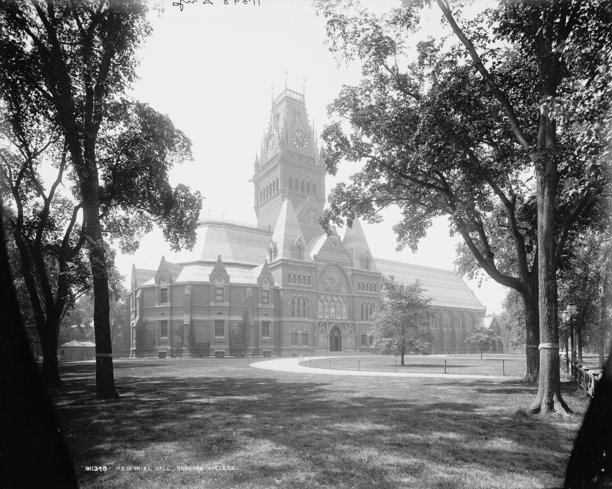 Memorial Hall, Harvard College, ca. 1899 af Detroit Publishing Co.