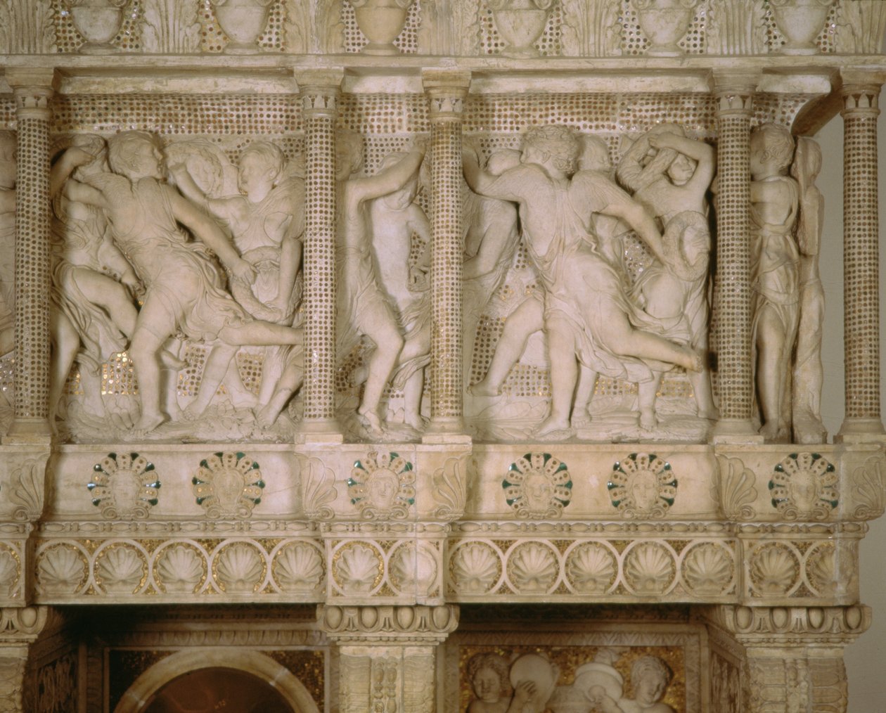 Detalje fra Cantoria, 1433-38 (marmor og glasmosaik) (se 340290, 13906-97) af Donatello