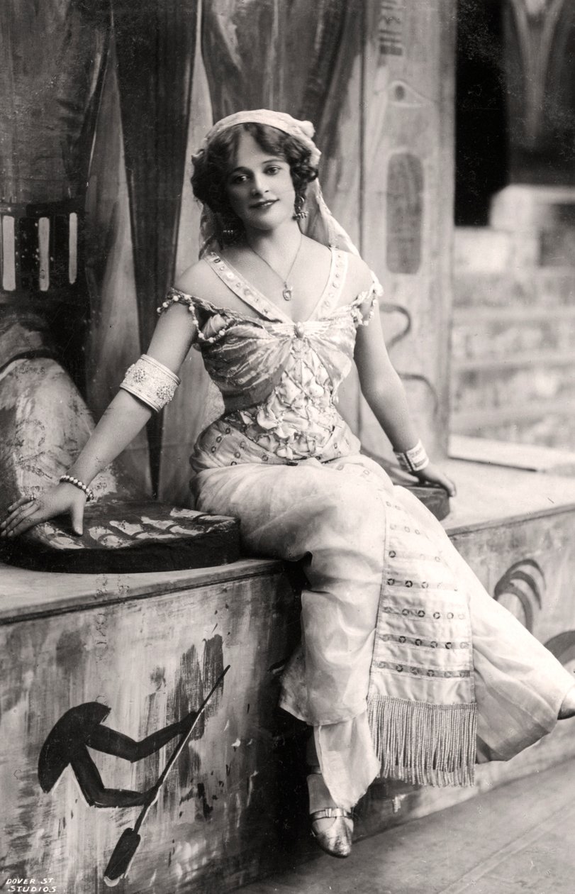 Madge Vincent, sangerinde og skuespillerinde, 1900-tallet. af Dover Street Studios