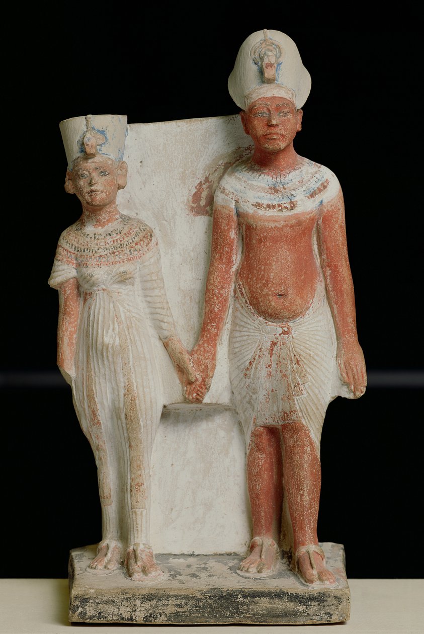 Statuette af Amenophis IV (Akhenaten) og Nefertiti, fra Tell el-Amarna, Amarna-perioden, New Kingdom, 1353-1337 f.Kr. (malet kalksten) (se også 219625) af Egyptian 18th Dynasty