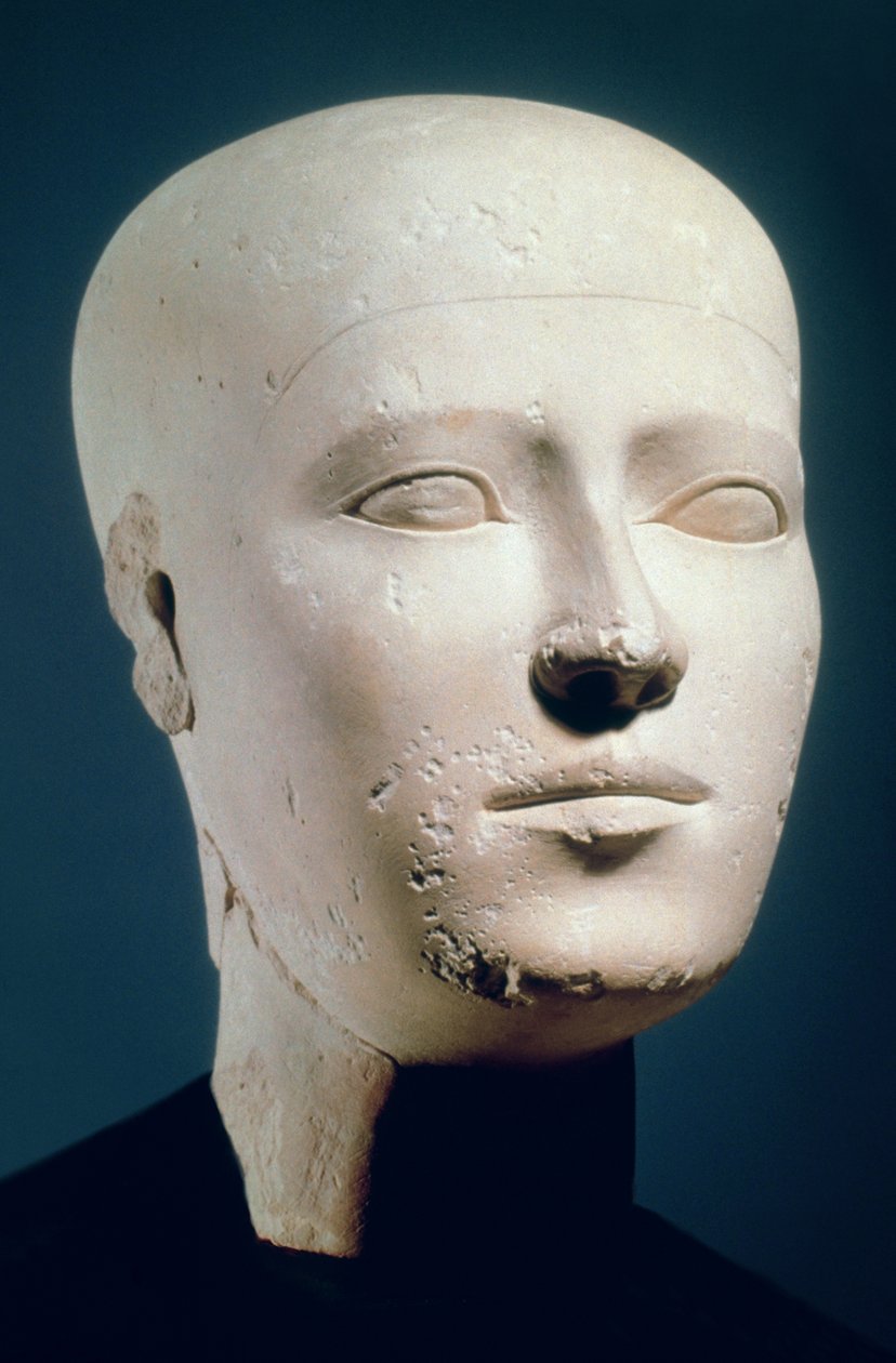 Portræthoved fra gravene på Giza-nekropolis, ca. 2600 f.Kr. (kalksten) af Egyptian 4th Dynasty
