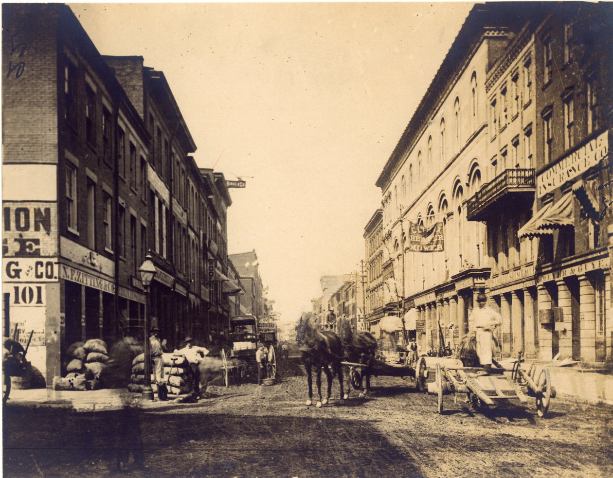 Virksomheder langs Main (First) Street, nord fra Walnut Street af Emil Boehl