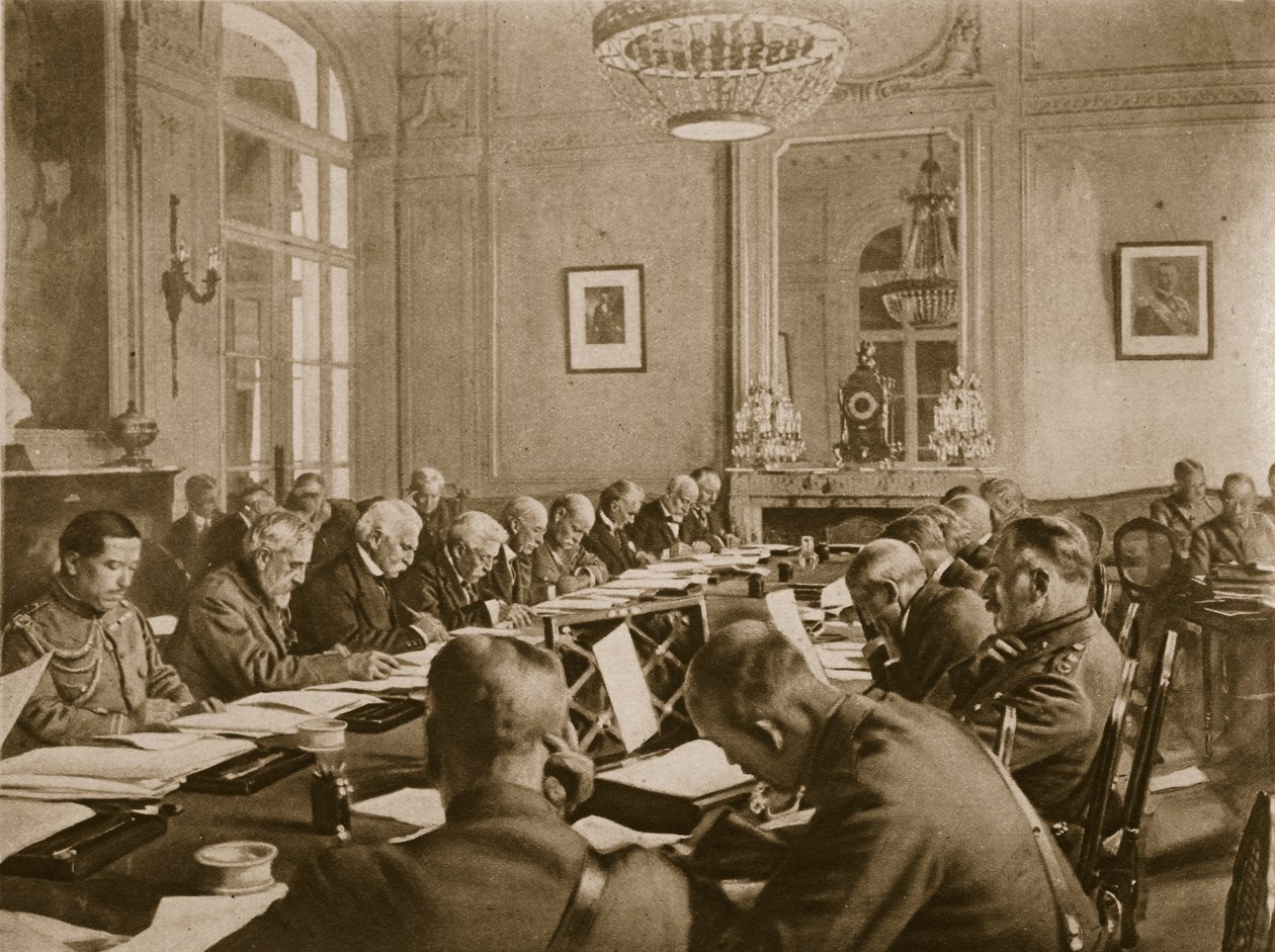 Nærmer sig slutningen: Sessioner af interallierede konference i Versailles for at afgøre vilkårene for våbenstilstand, 1914-19 af English Photographer