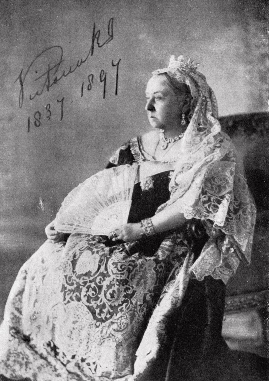 Dronning Victoria (1819-1901) Det autoriserede diamantjubilæumsfotografi, 1897 af English Photographer