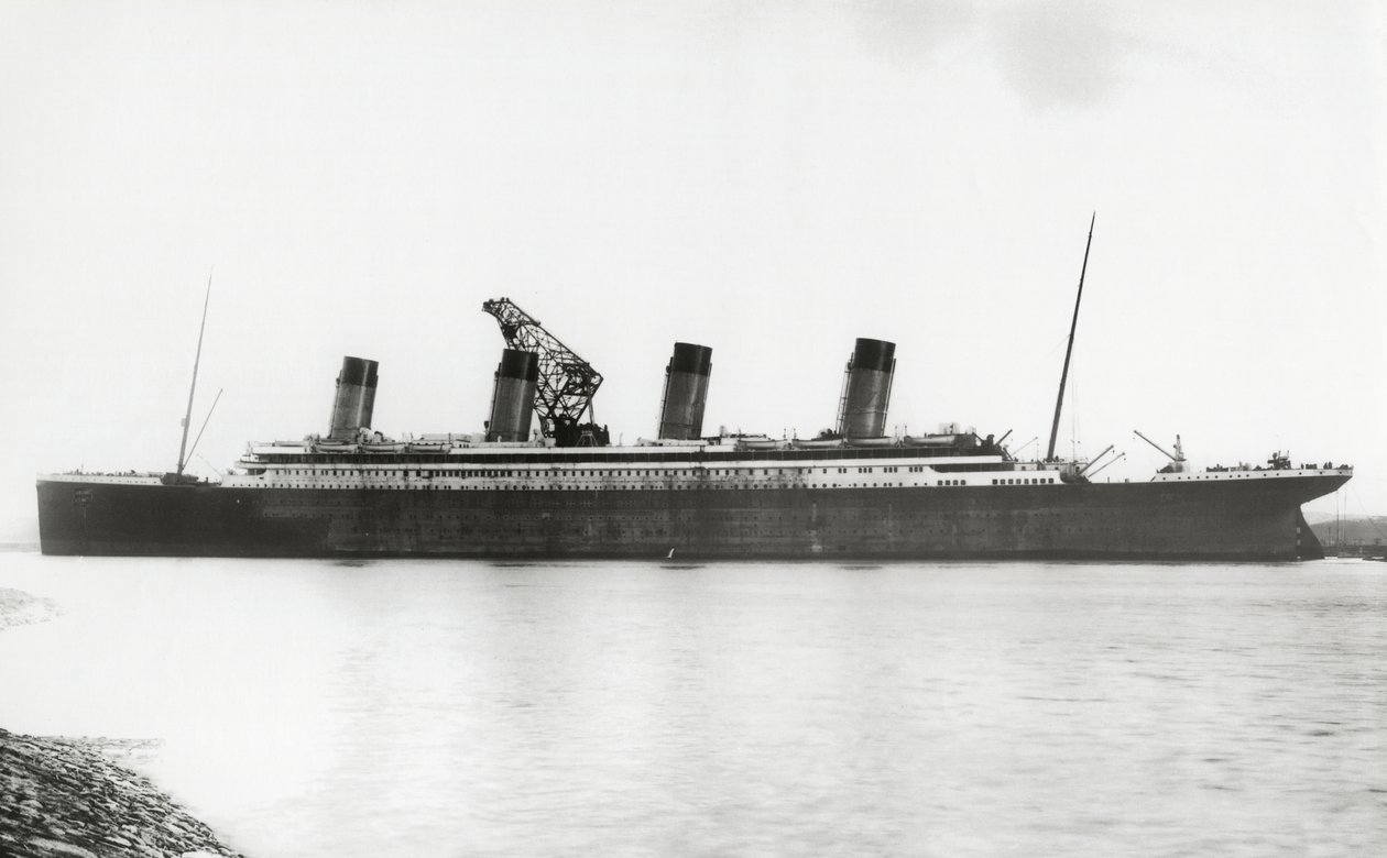 RMS Titanic nærmer sig sin færdiggørelse, 08. januar 1912 af English Photographer