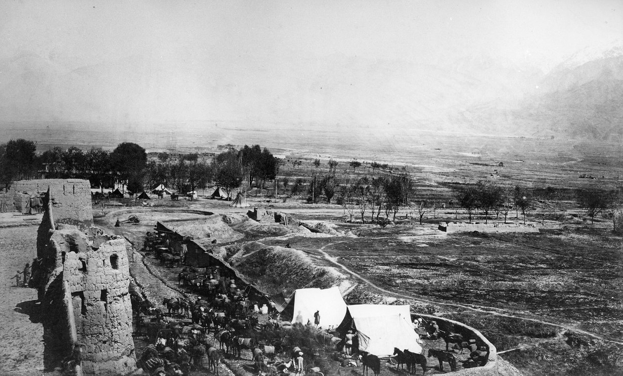 Scene af en militærlejr under den anden anglo-afghanske krig, 1878-80 af English Photographer