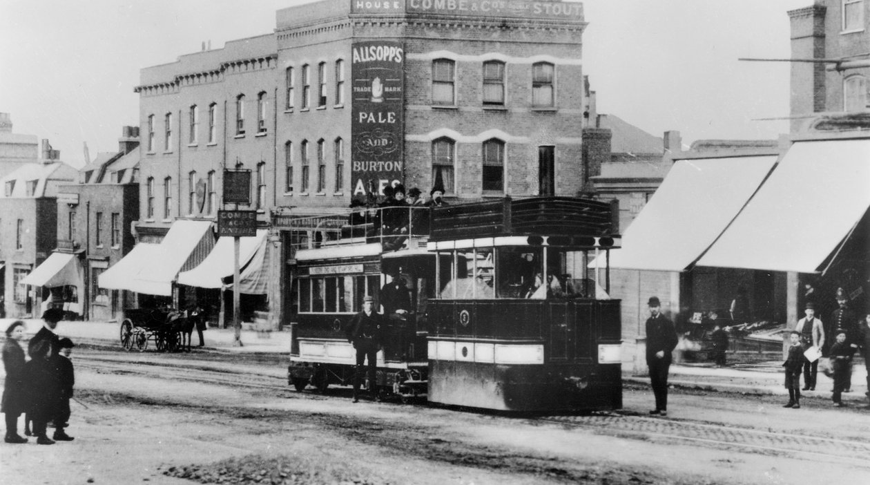 Steam Tram i det nordlige London i 1880