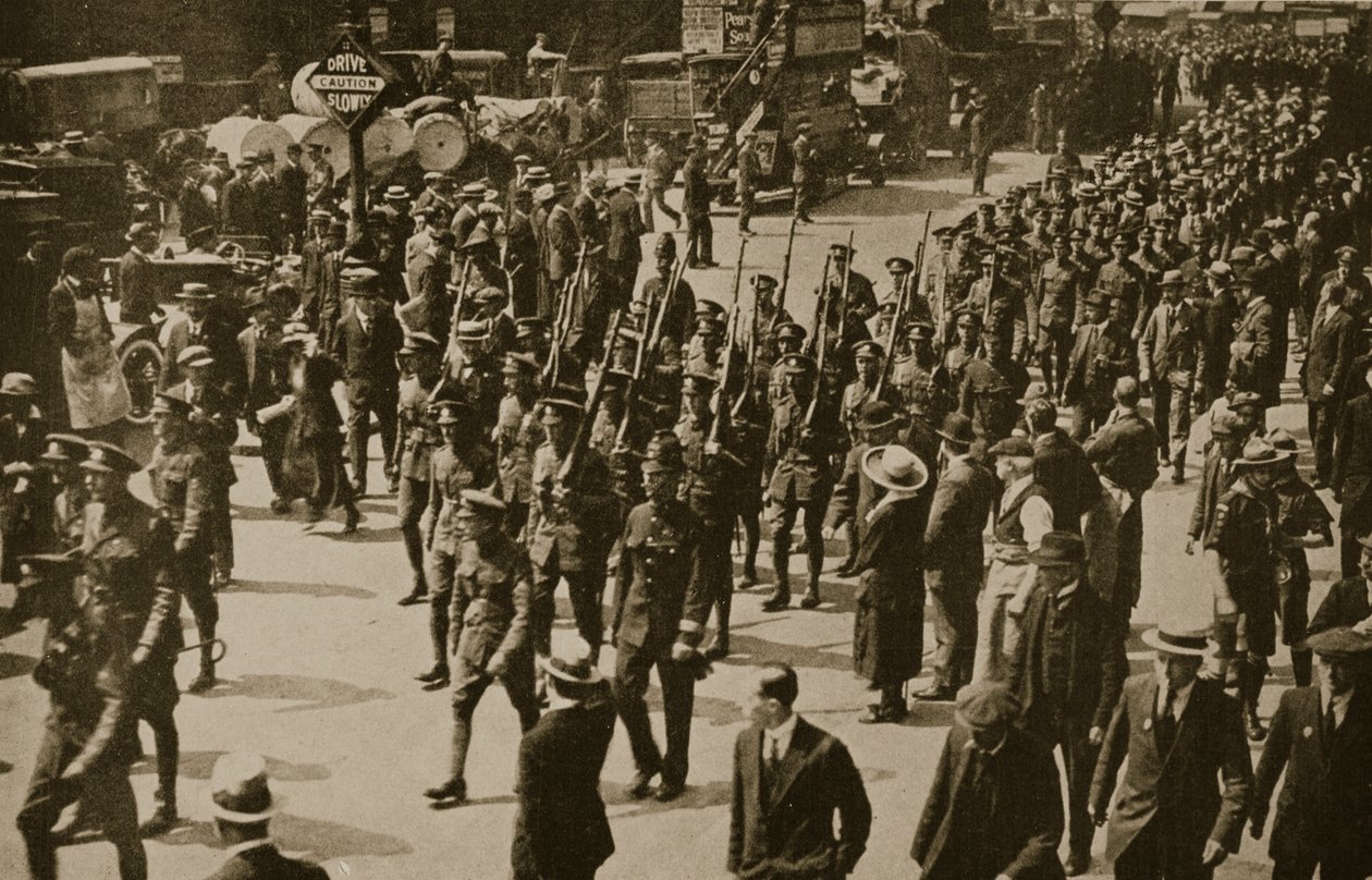 London-riflernes tilbagevenden efter fremragende tjenester i Frankrig, 1919 af English Photographer
