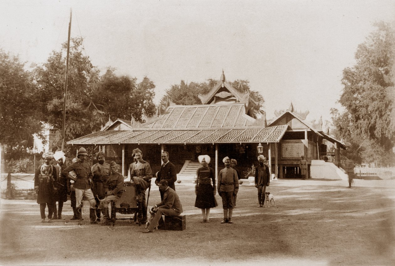Chiefs House, Mandalay, ca. 1886 af English Photographer