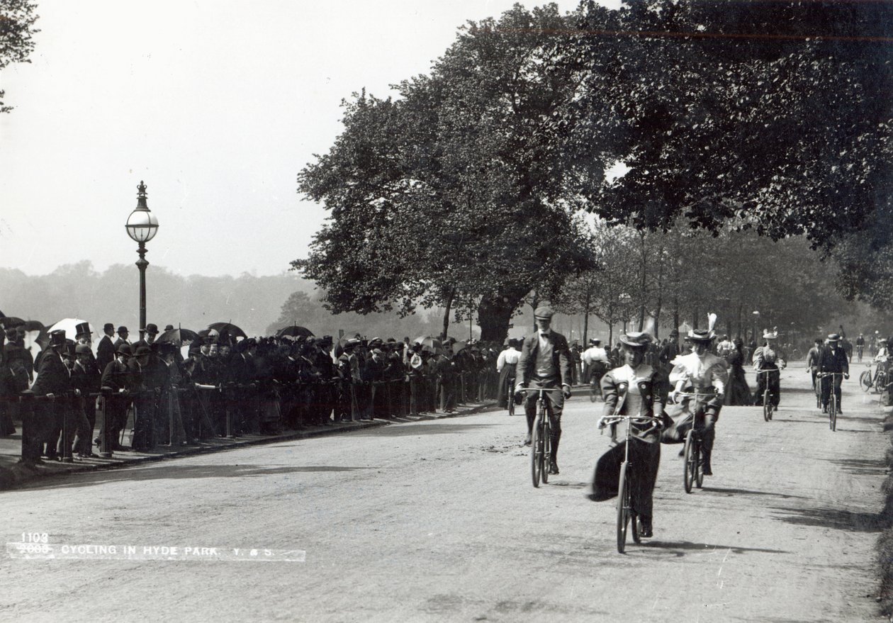 Cykling i Hyde Park, ca. 1910 af English Photographer