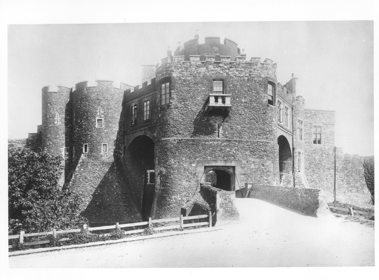 Udsigt over Constables Gate, bygget 1221-27 af English School