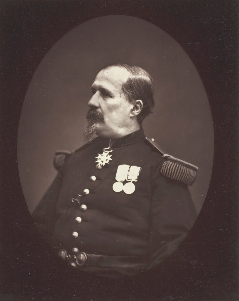 Oberst Denfert-Rochereau, ca. 187678. af Etienne Carjat