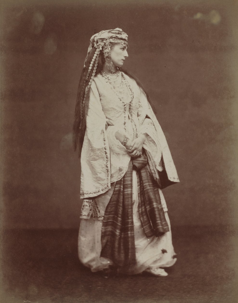Sarah Bernhardt i Zaire af Voltaire, 1874. af Etienne Carjat